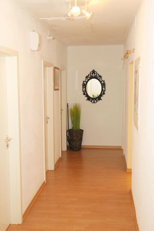 Hotel Taverne Inos Laatzen Buitenkant foto